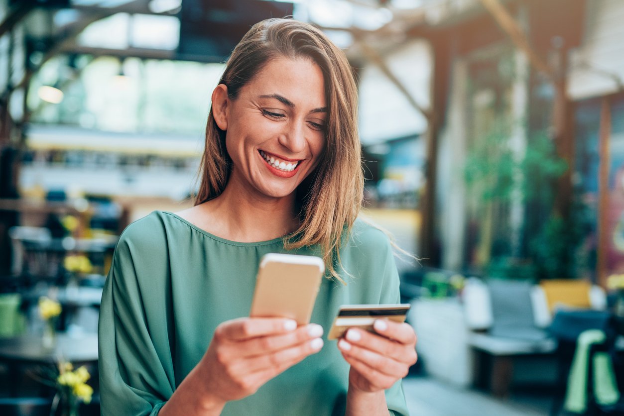 Woman-phone-Card-Payment